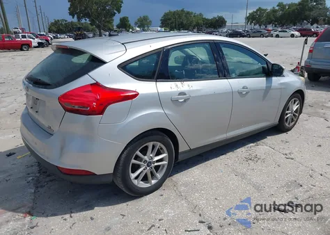 2016 Ford Focus Se z USA, uszkodzony, nr VIN 1FADP3K28GL356238